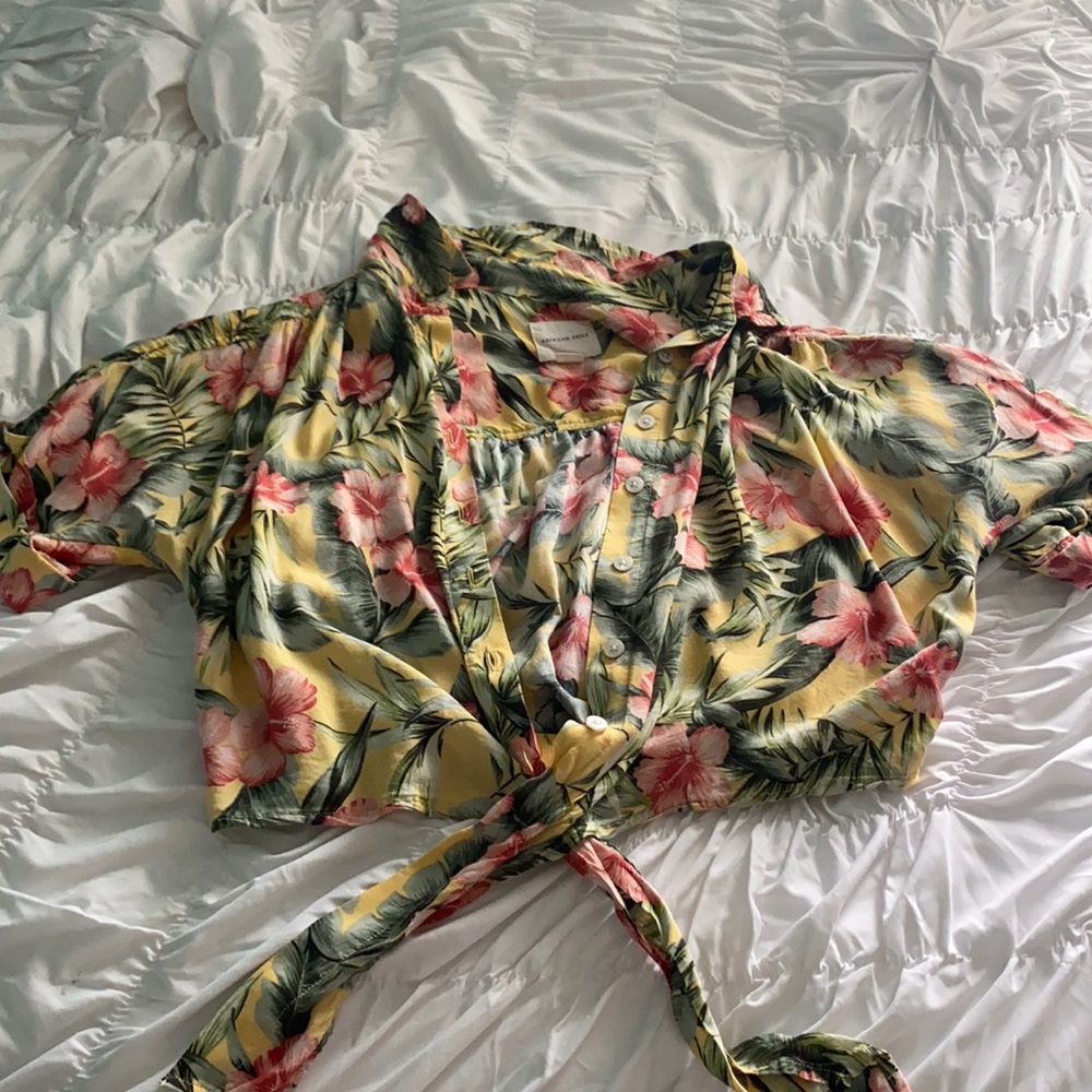 American eagle Hawaiian print tied top